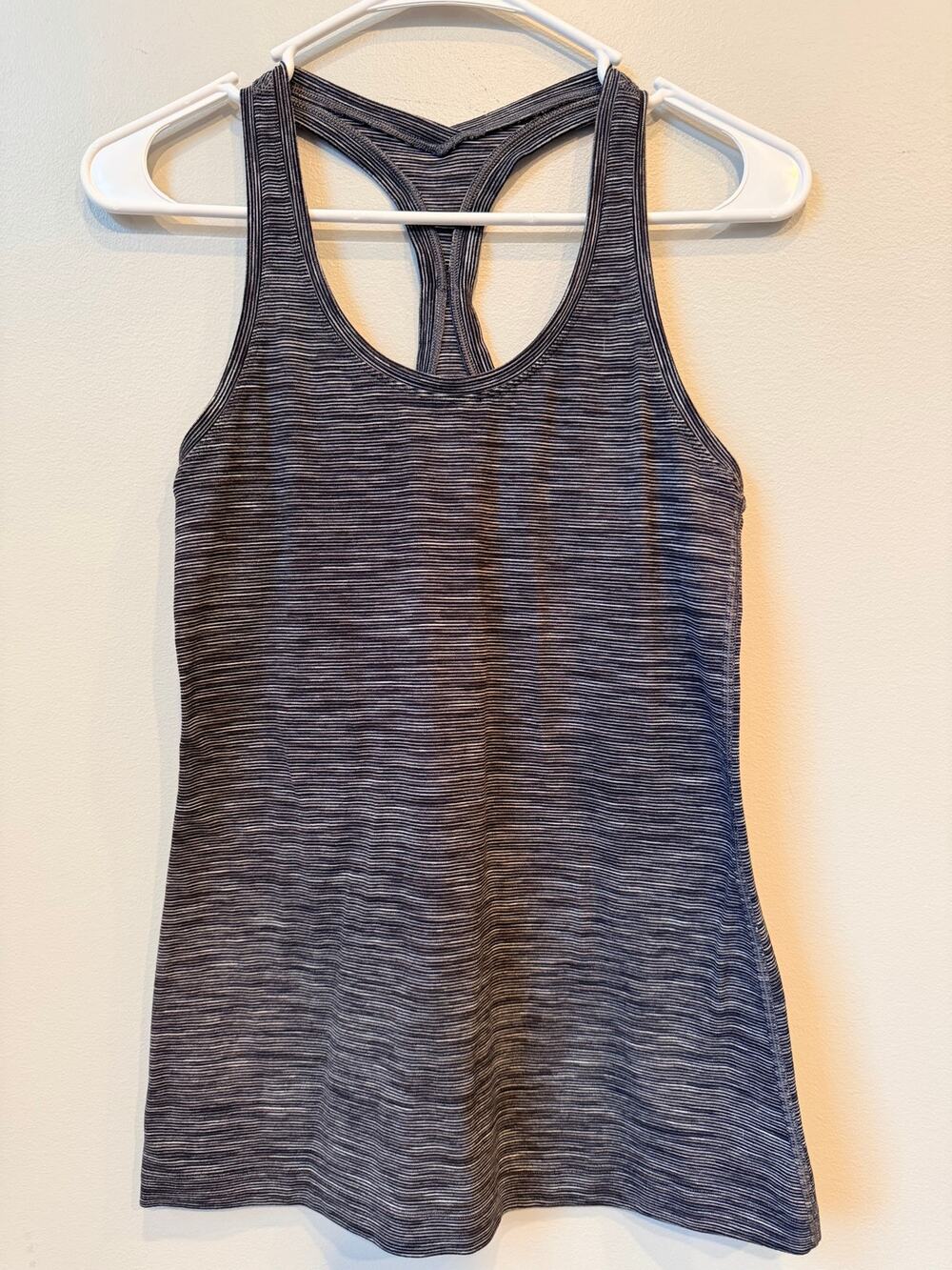 Lululemon Cool Racerback Tank Top Space Dye Heathered Gray fits like Medium